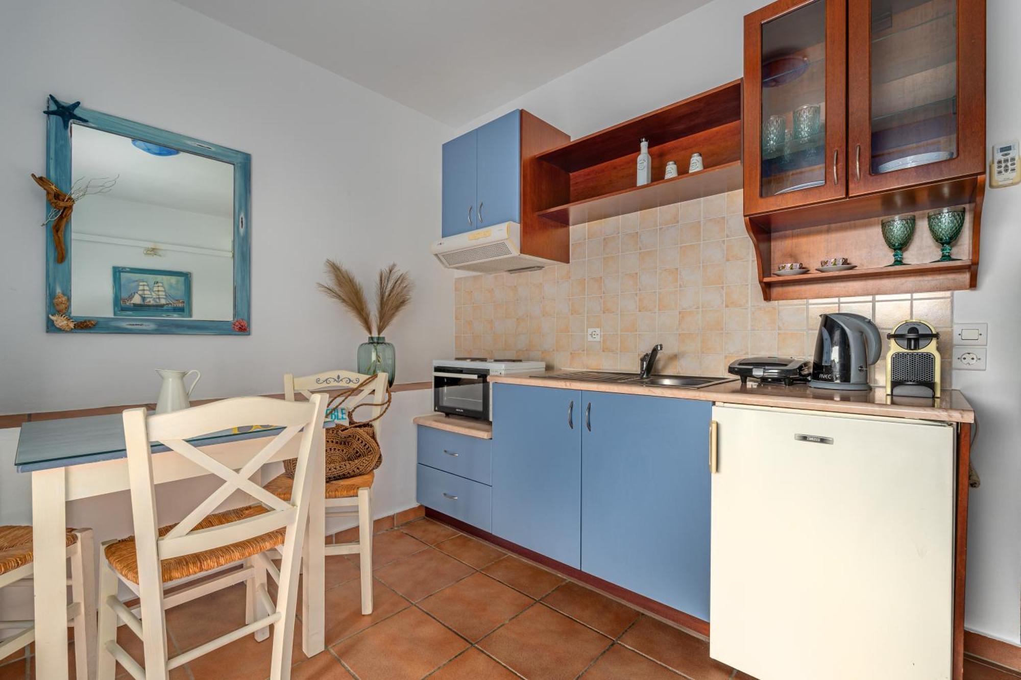 Niovi Seaview Apartments Agioi Apostoloi  Zewnętrze zdjęcie